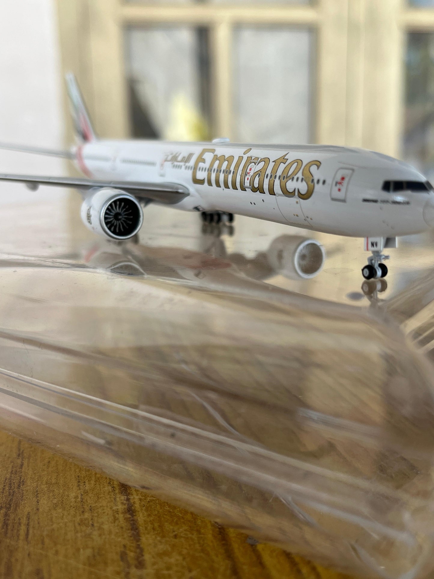 Emirates Boeing 777-300ER A6-ENV 1/400 Diecast Scale Model GeminiJets