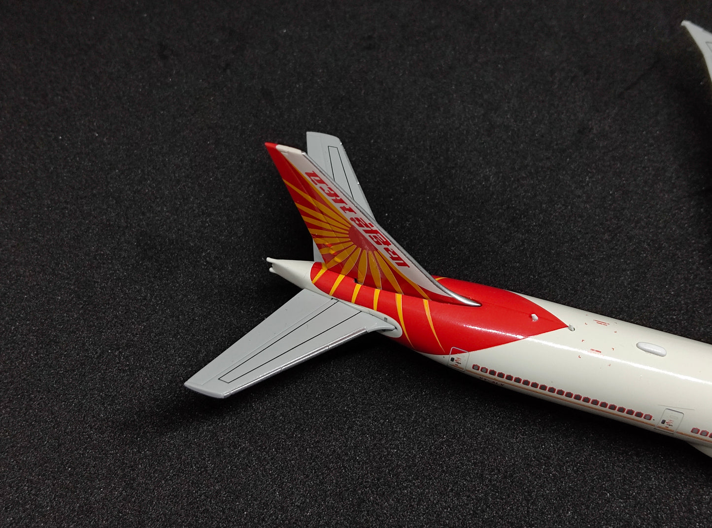 Air India Boeing 777-300ER VT-ALX Flaps Down Version 1/400 Scale Model JCWings