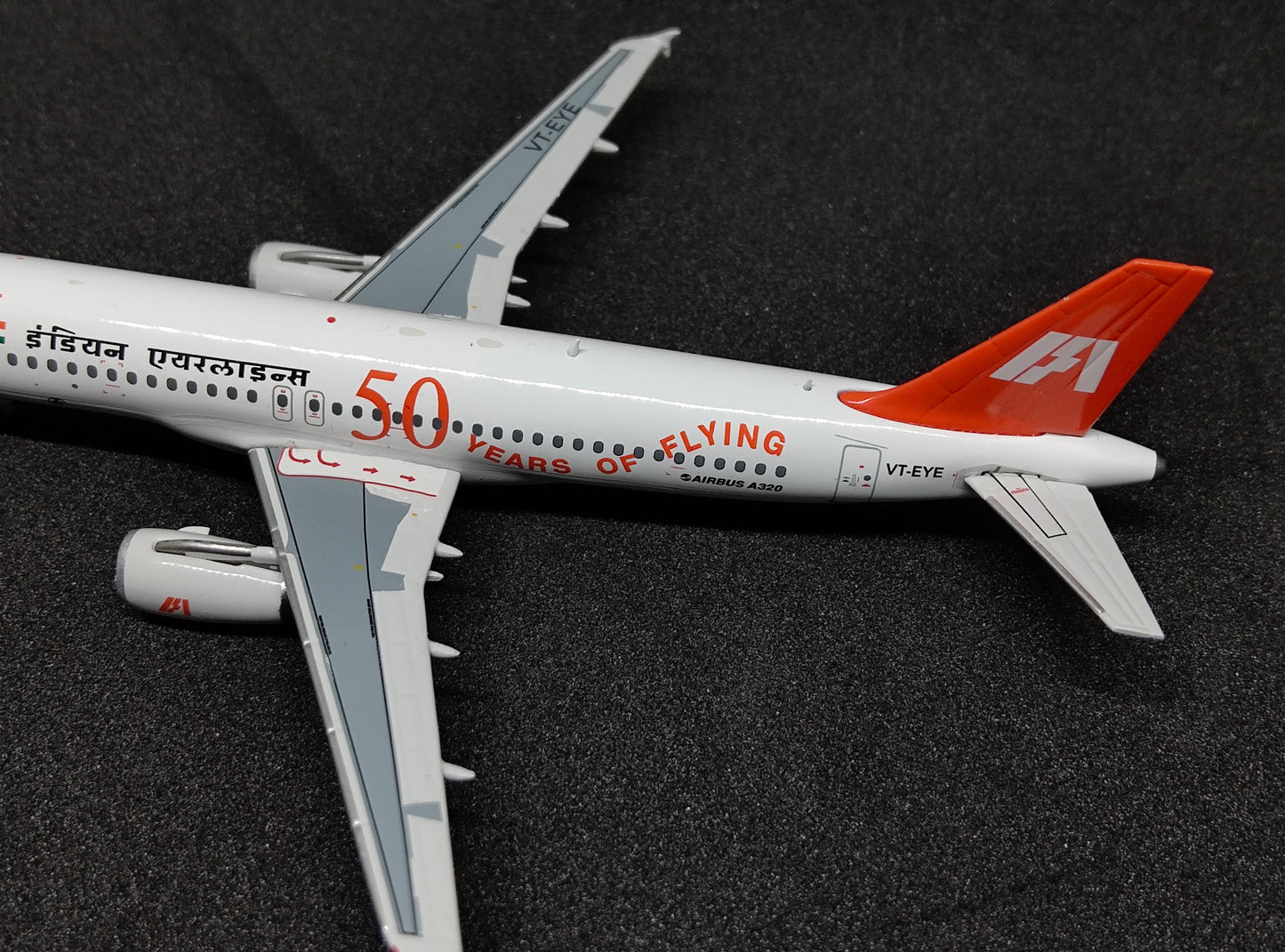 Indian Airlines Airbus A320-231 (50 years of flying livery) VT-EYE 1/400 diecast Aircraft Scale Model PandaModel