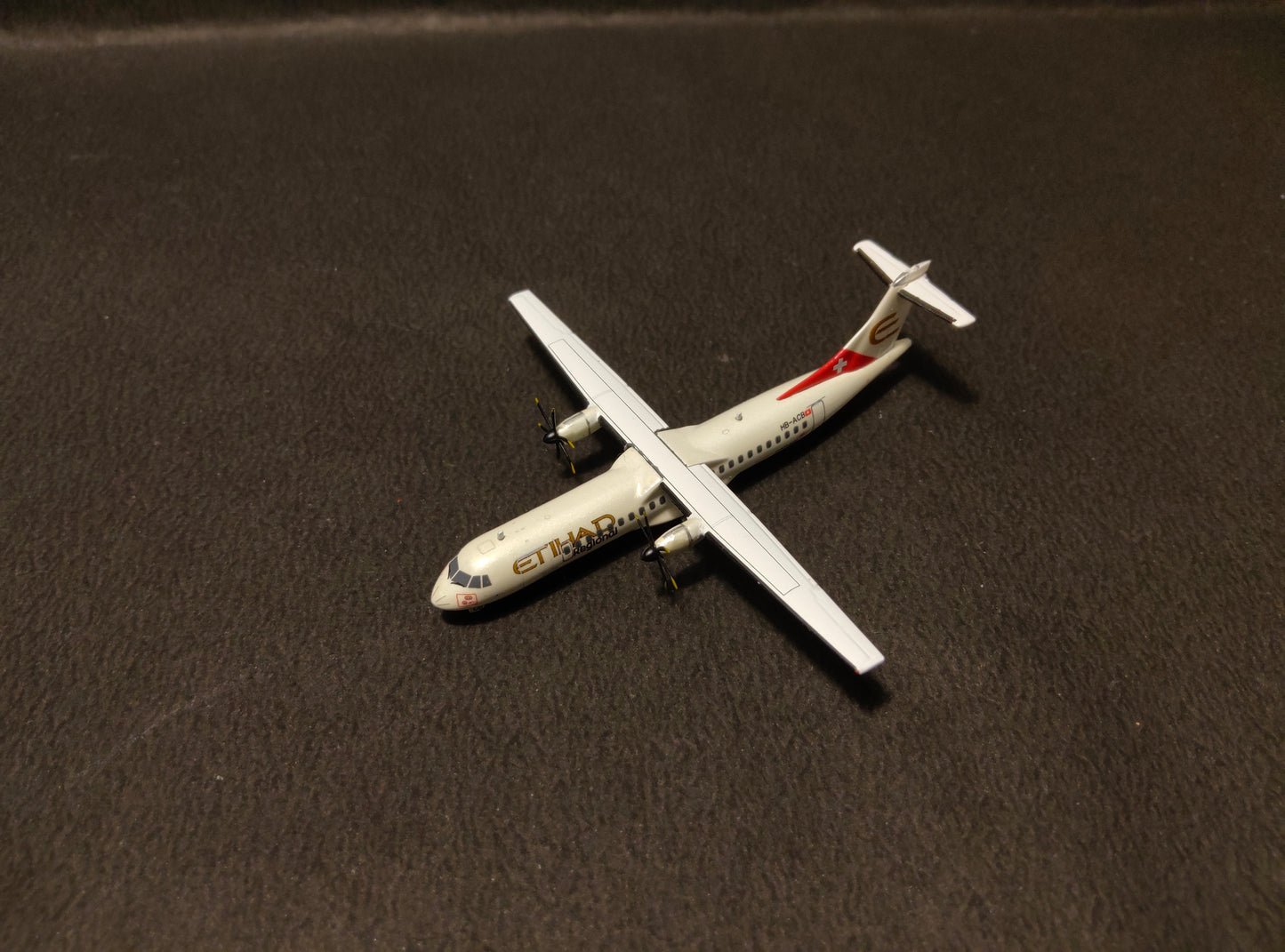Etihad Regional (Darwin Airline) ATR 72-500 HB-ACB 1/400 Diecast Scale Model JCWings
