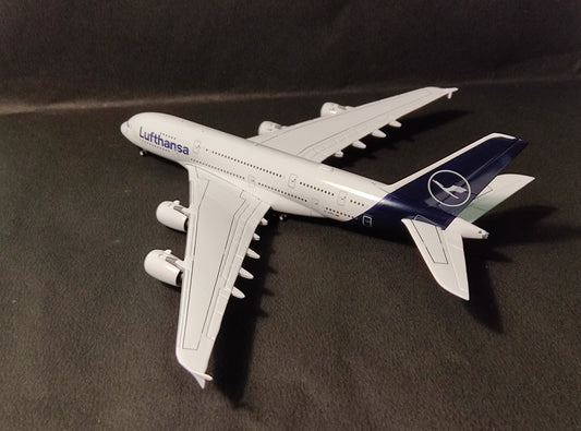 Lufthansa Airbus A380-800 (New Livery) D-AIMB 1/400 Diecast Scale Model GeminiJets