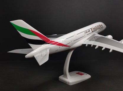 Emirates Airbus A380-800 A6-EUI (Classic Livery) 1/200 Scale Snap Fit Model