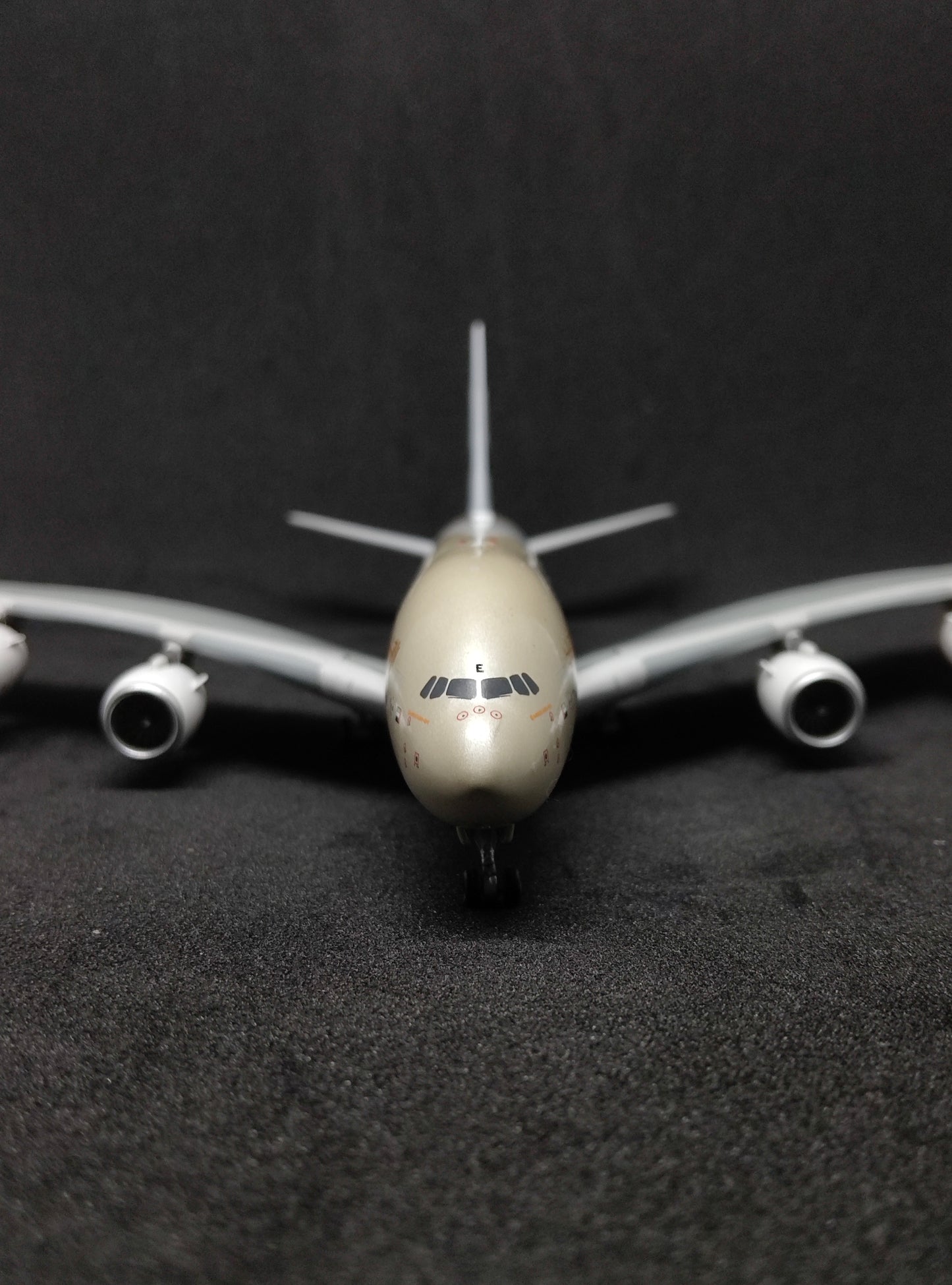 Etihad Airways Airbus A380-800 (Choose The United Kingdom Livery) A6-APE 1/400 Diecast Scale Model Aviation400 Detachable Landing Gear