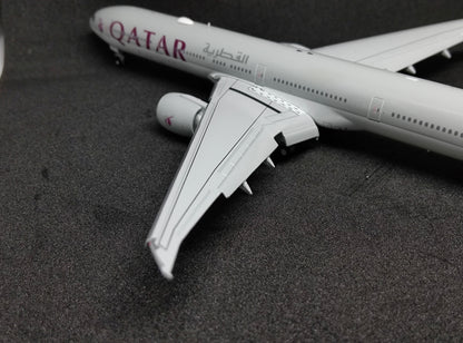 Qatar Airways Boeing 777-300ER A7-BEE (25 Years of Excellence) Flaps Down Version 1/400 Diecast Scale Model JCWings