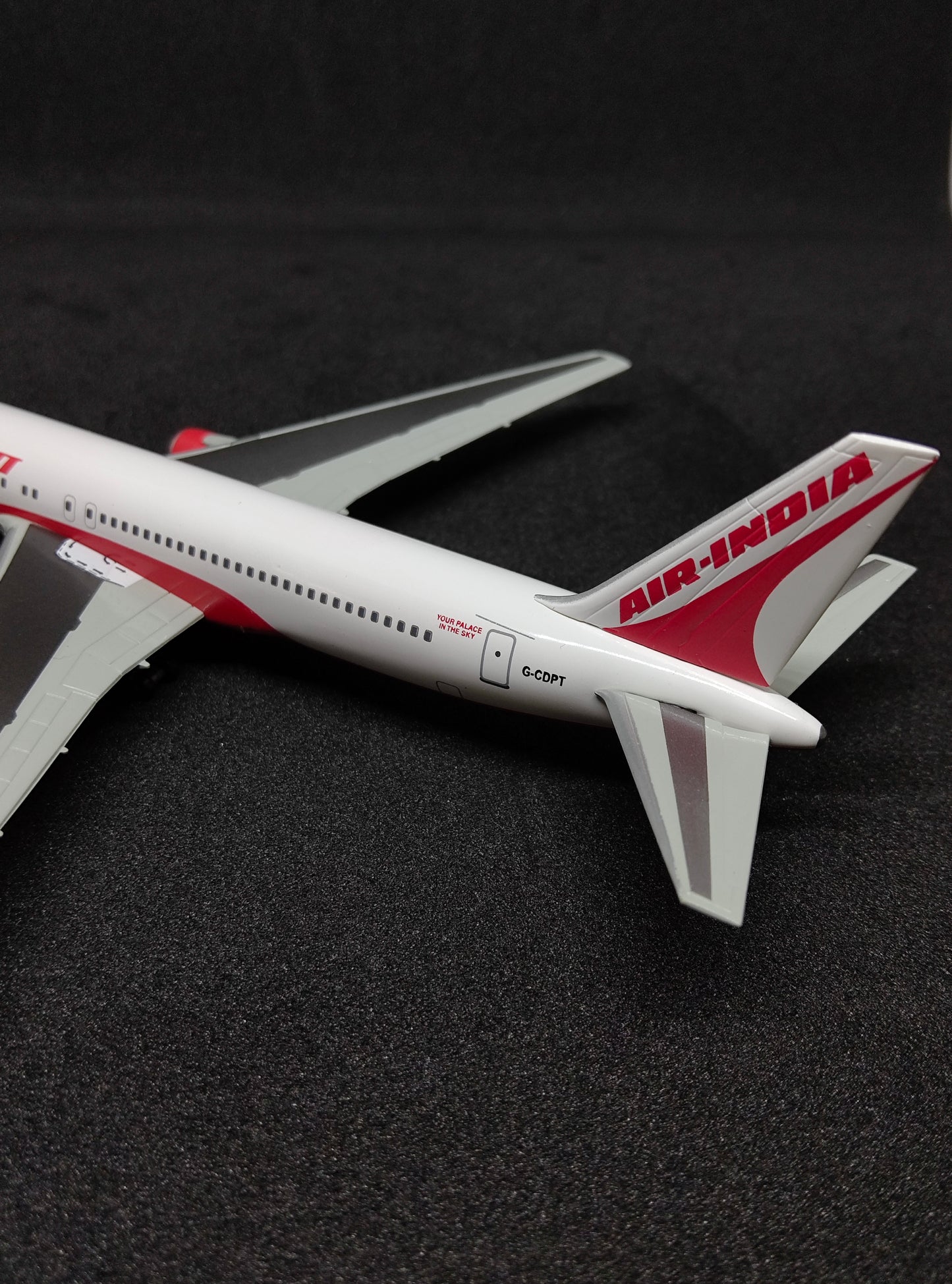 Air India Boeing B767-300 G-CDPT 1/400 Diecast Scale Model Dragon Wings