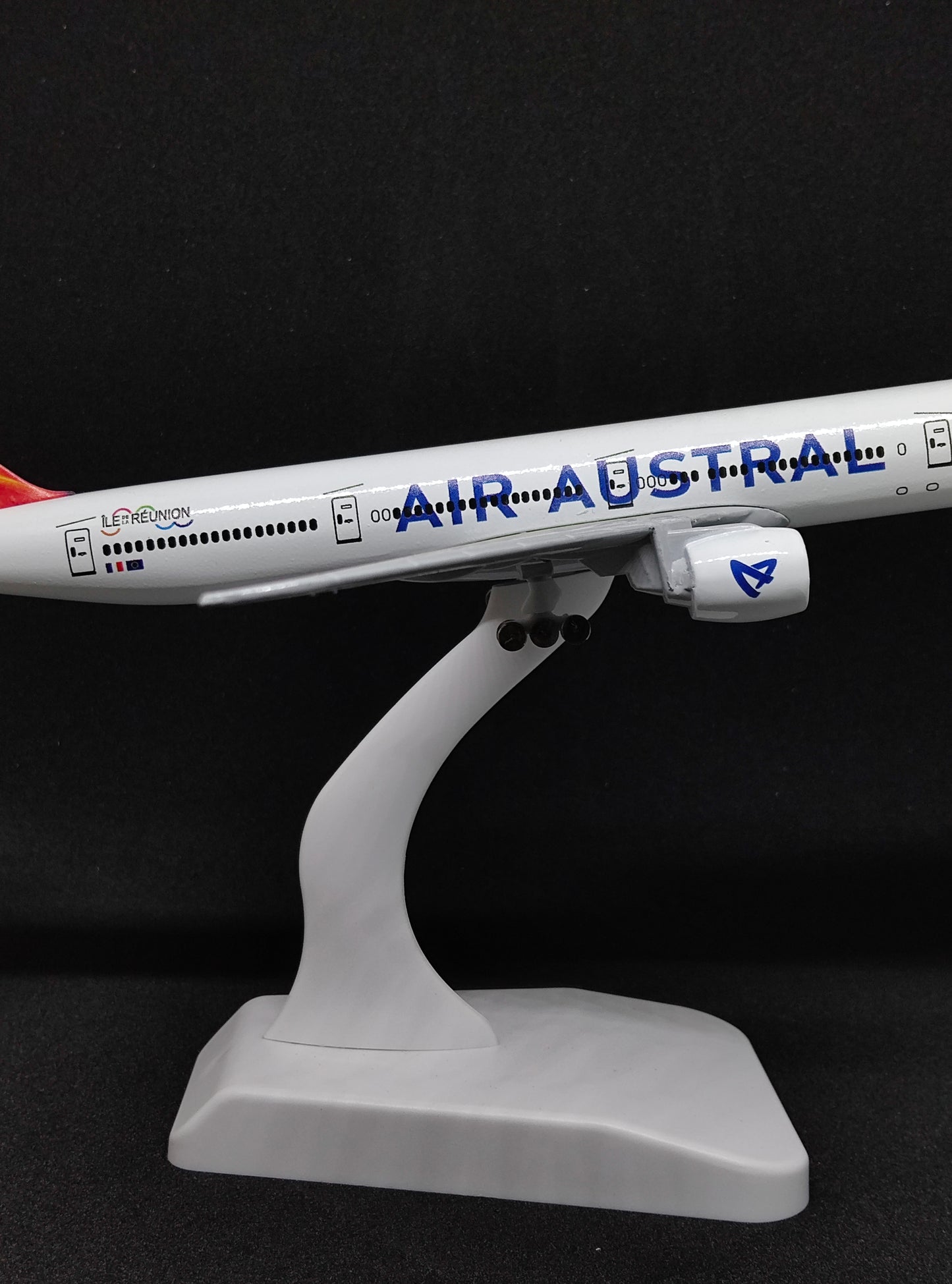 Air Austral Boeing 777-300ER 20cms Airplane Model