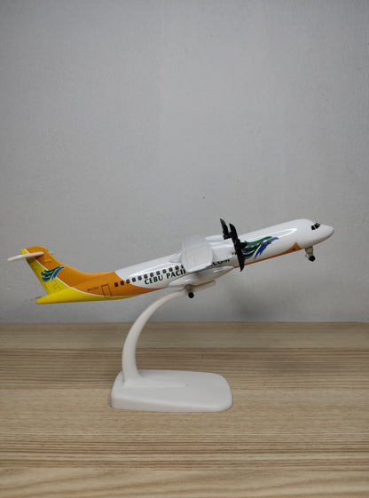 Cebu Pacific ATR72-500 RP-C7252 20cms Airplane Model