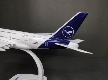 Lufthansa Airbus A380-800 1/200 Scale Snap Fit Model Herpa