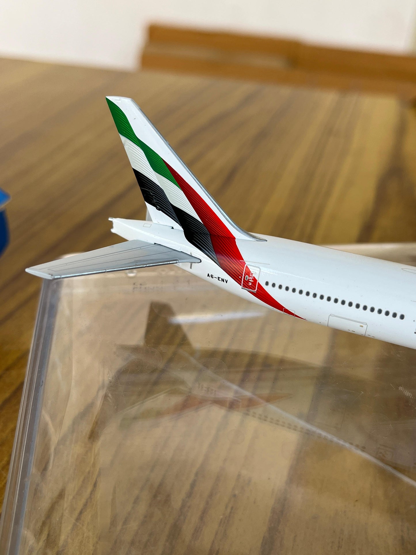 Emirates Boeing 777-300ER A6-ENV 1/400 Diecast Scale Model GeminiJets