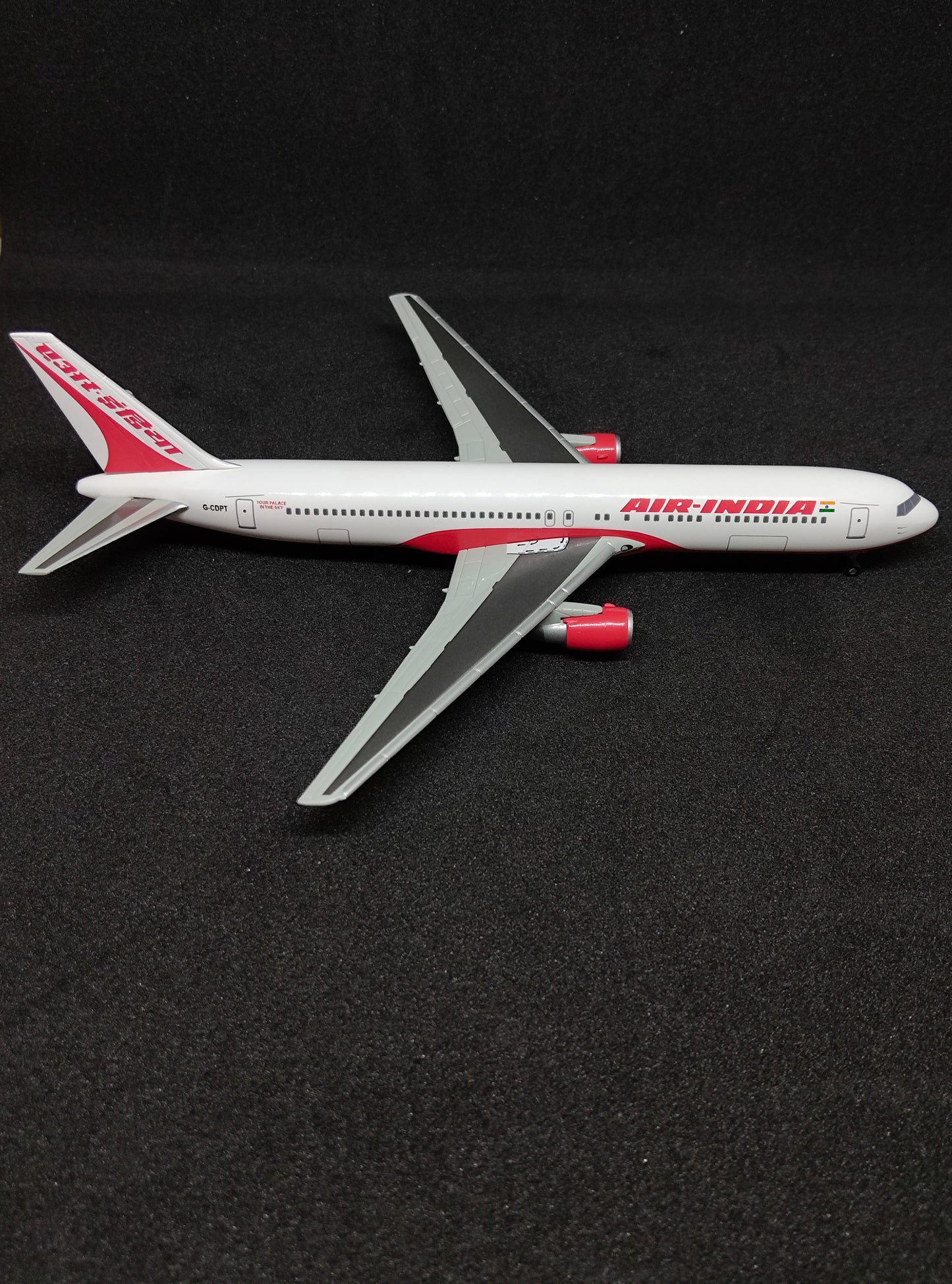 Air India Boeing B767-300 G-CDPT 1/400 Diecast Scale Model Dragon Wings