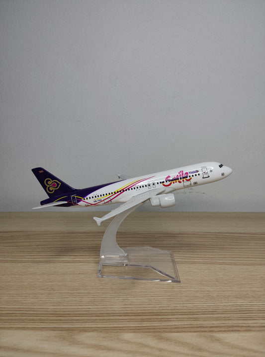 Thai Smile Airbus A320 HS-TXA 16cms Airplane Model