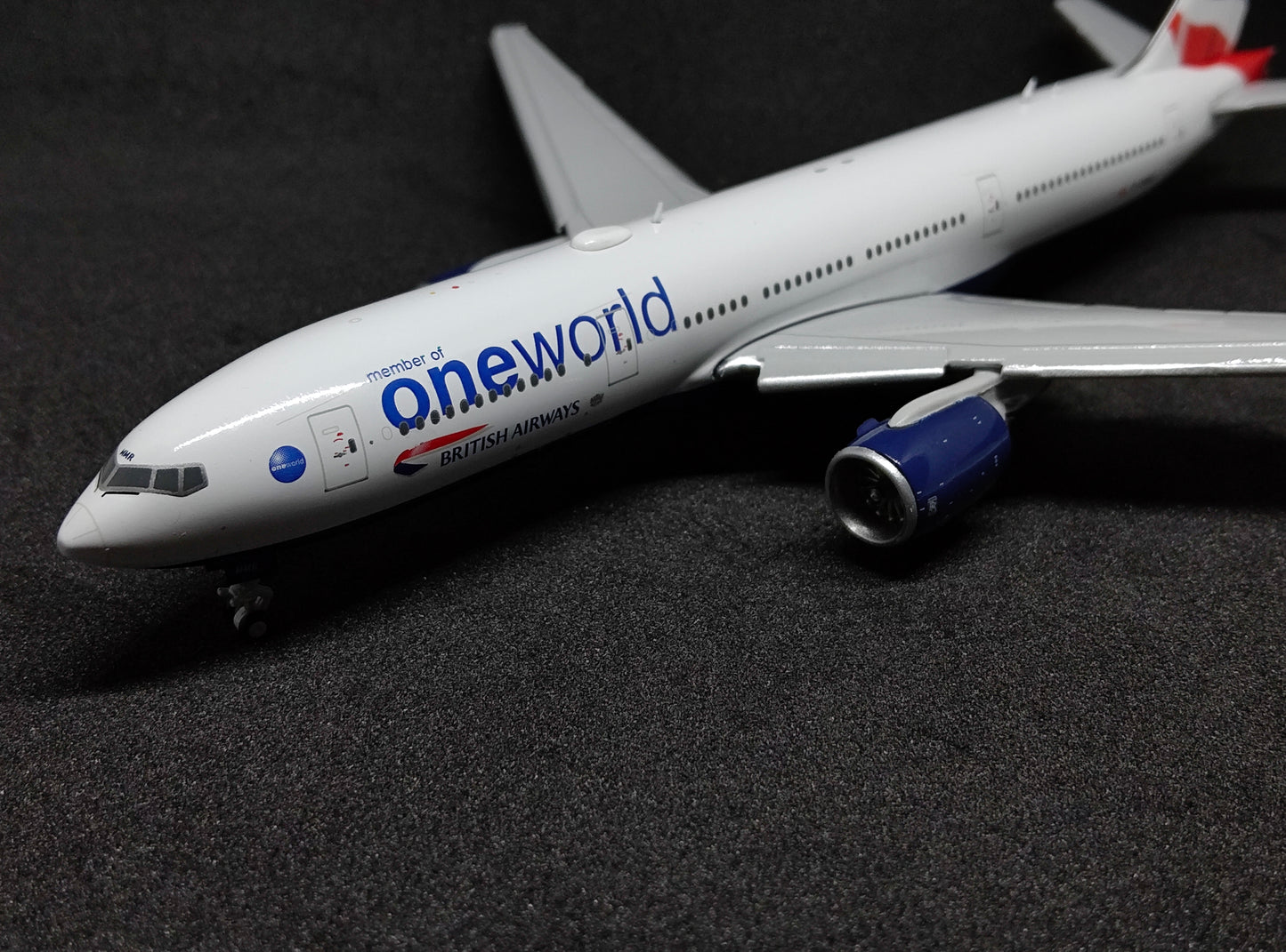 British Airways Boeing 777-200LR (oneworld livery) G-YMMR 1/400 Diecast Scale Model GeminiJets
