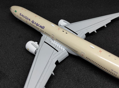 Saudia Boeing 777-300ER HZ-AK38 Flaps Down 1/400 Diecast Scale Model JCWings