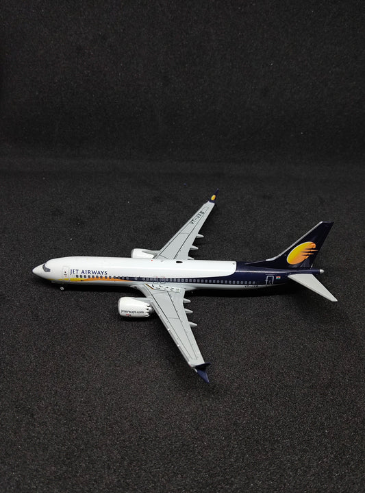 ജെറ്റ് എയർവേസ് ബോയിംഗ് 737 മാക്സ് 1/400 വിടി-ജെഎക്സ്ബി ജെസി വിംഗ്സ് ഡൈകാസ്റ്റ് സ്കെയിൽ മോഡൽ