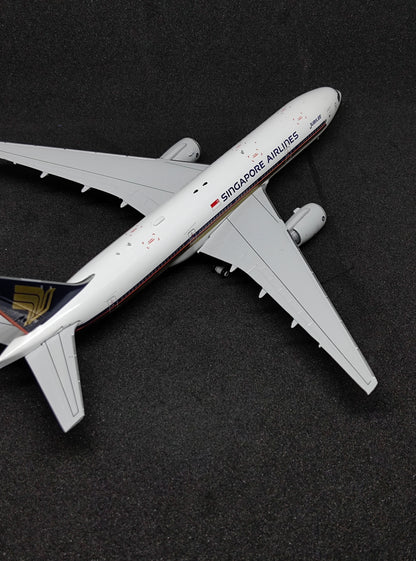 Singapore Airlines Boeing B777-200ER 9V-SRN Diecast Scale Model JCWings