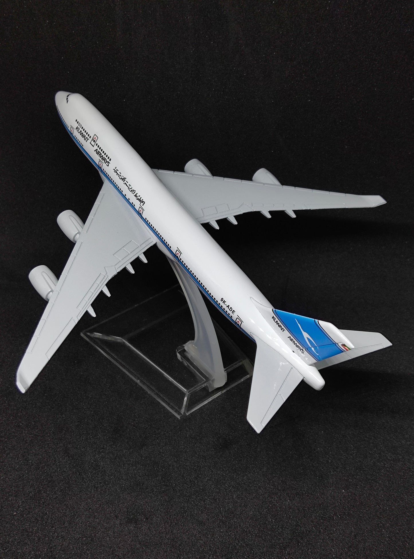 Kuwait Airways Boeing B747-400 9K-ADE 16cms Airplane Model