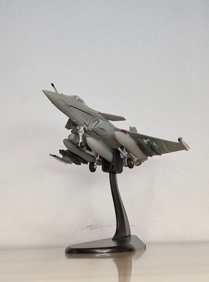 Dassault Rafale Fighter Jet 1/100 Aircraft Scale Model