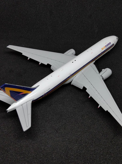 Alis Cargo Boeing B777-200ER EI-GWB 1/400 flaps down version Diecast Scale Model JCWings