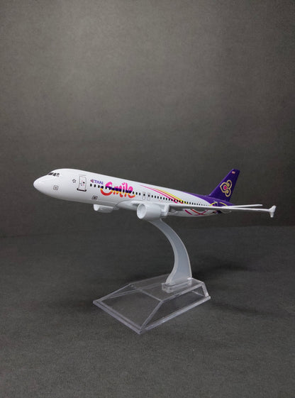 Thai Smile Airbus A320 HS-TXA 16cms Airplane Model