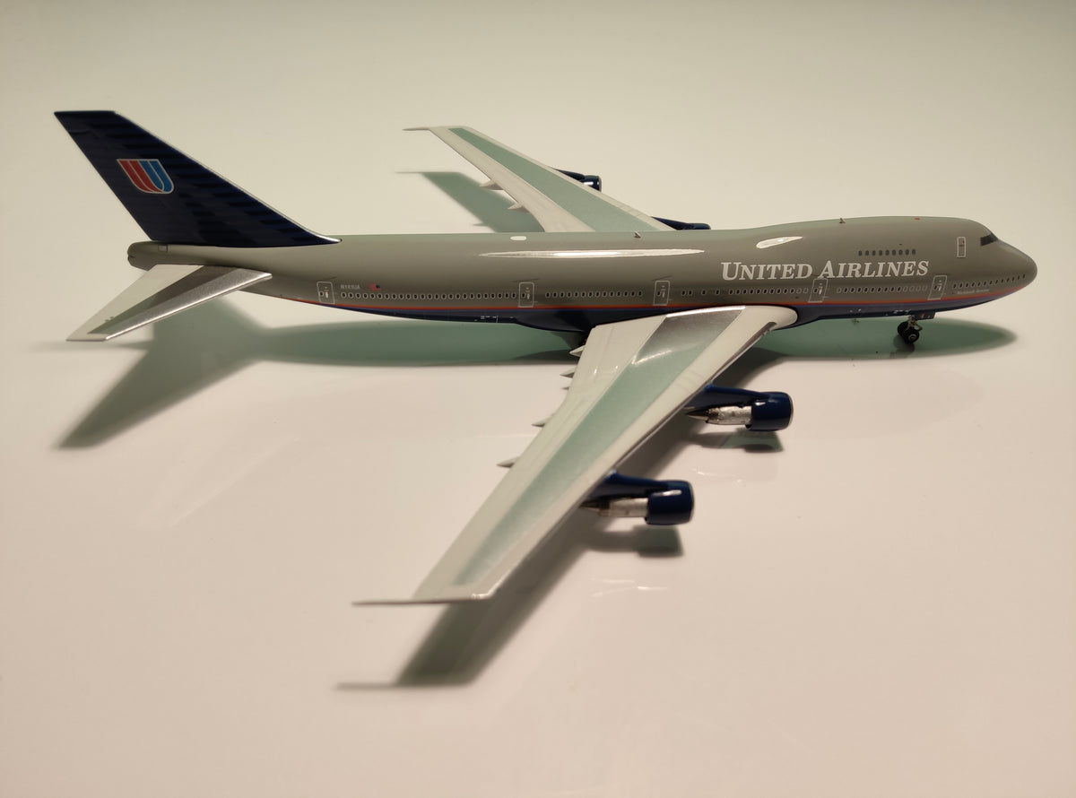 United Airlines Boeing B747-238B N161UA 1/400 Diecast Scale Model Phoenix Models