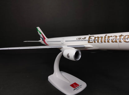 Emirates Airbus A350-900 A6-EXA 1/200 Scale Snap Fit Model