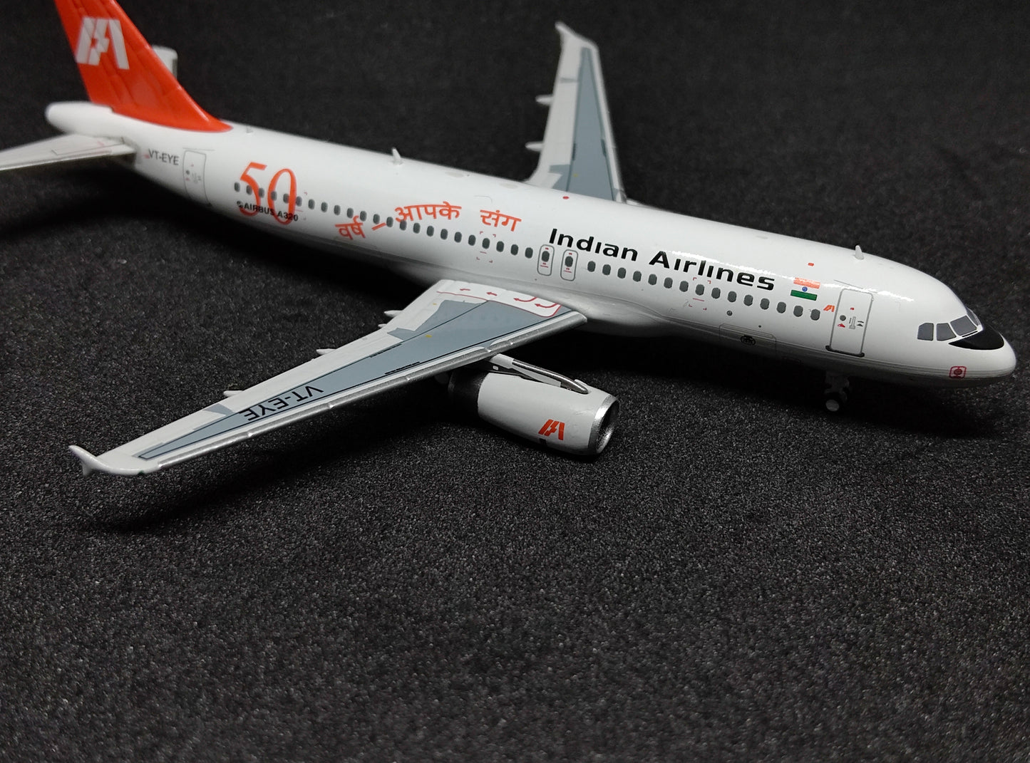 Indian Airlines Airbus A320-231 (50 years of flying livery) VT-EYE 1/400 diecast Aircraft Scale Model PandaModel
