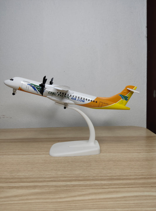 Cebu Pacific ATR72-500 RP-C7252 20cms Airplane Model