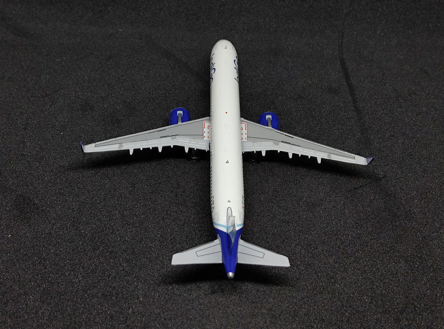 IndiGo Airbus A321neo VT-IUA 1/400 Diecast Scale Model JCWings