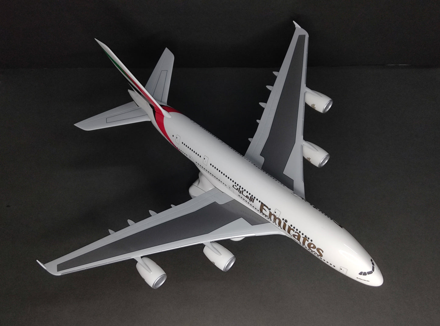 Emirates Airbus A380-800 A6-EUI (Classic Livery) 1/200 Scale Snap Fit Model