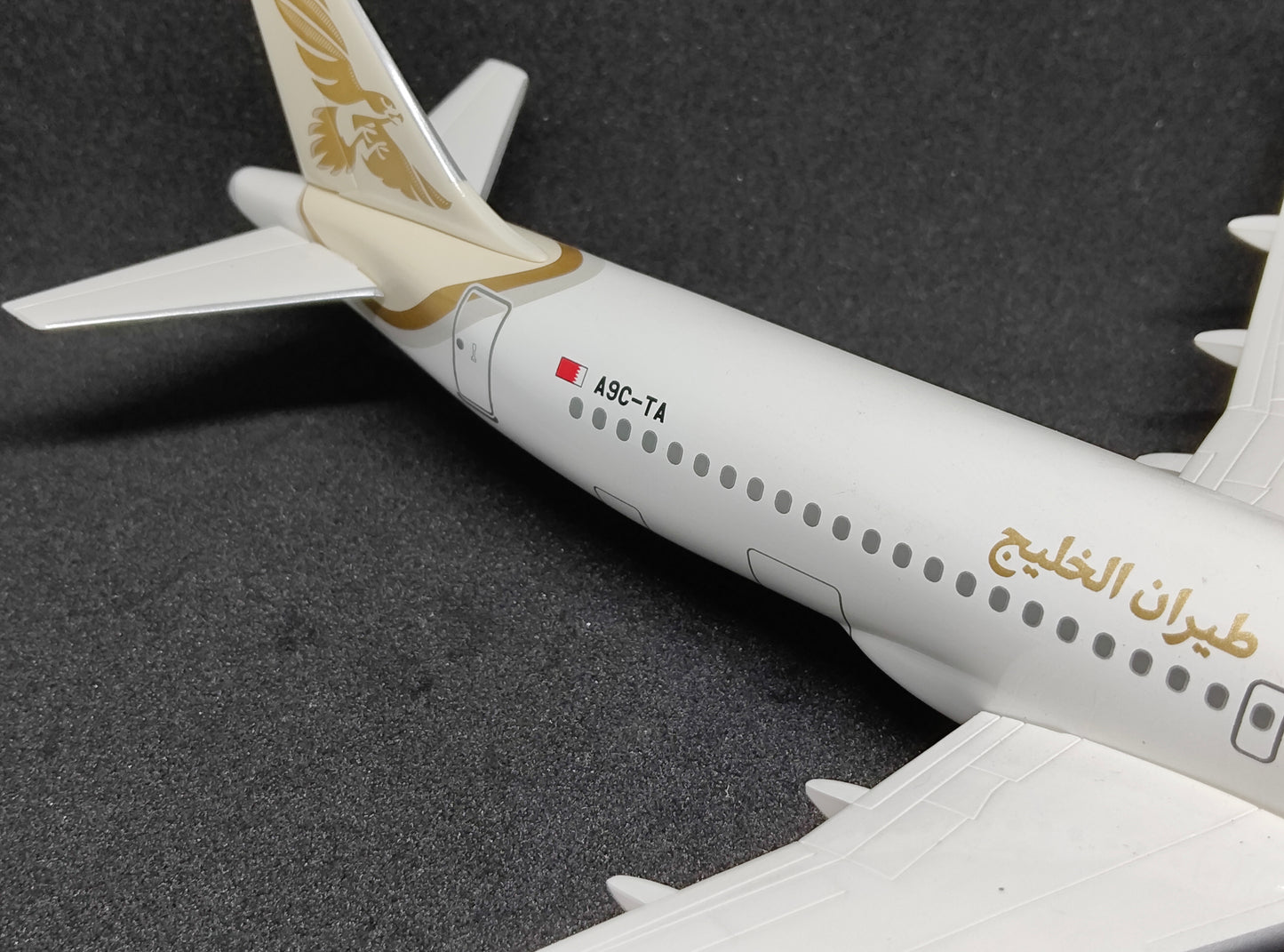 Gulf Air Airbus A320neo A9C-TA 1/200 Scale Model Hogan Wings