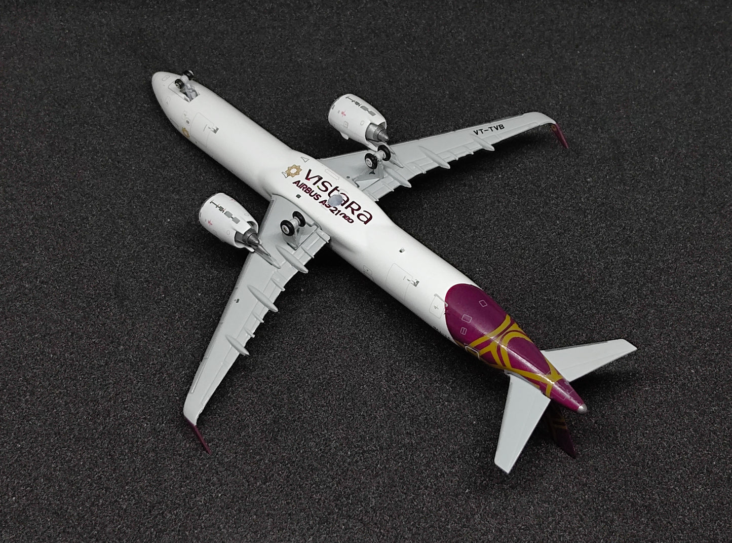 Vistara Airbus A321NEO VT-TVB 1/400 Scale Diecast Model JCWings