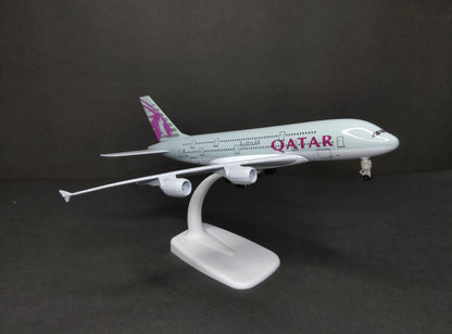 Qatar Airways Airbus A380-800 A7-APB 20cms Airplane Model