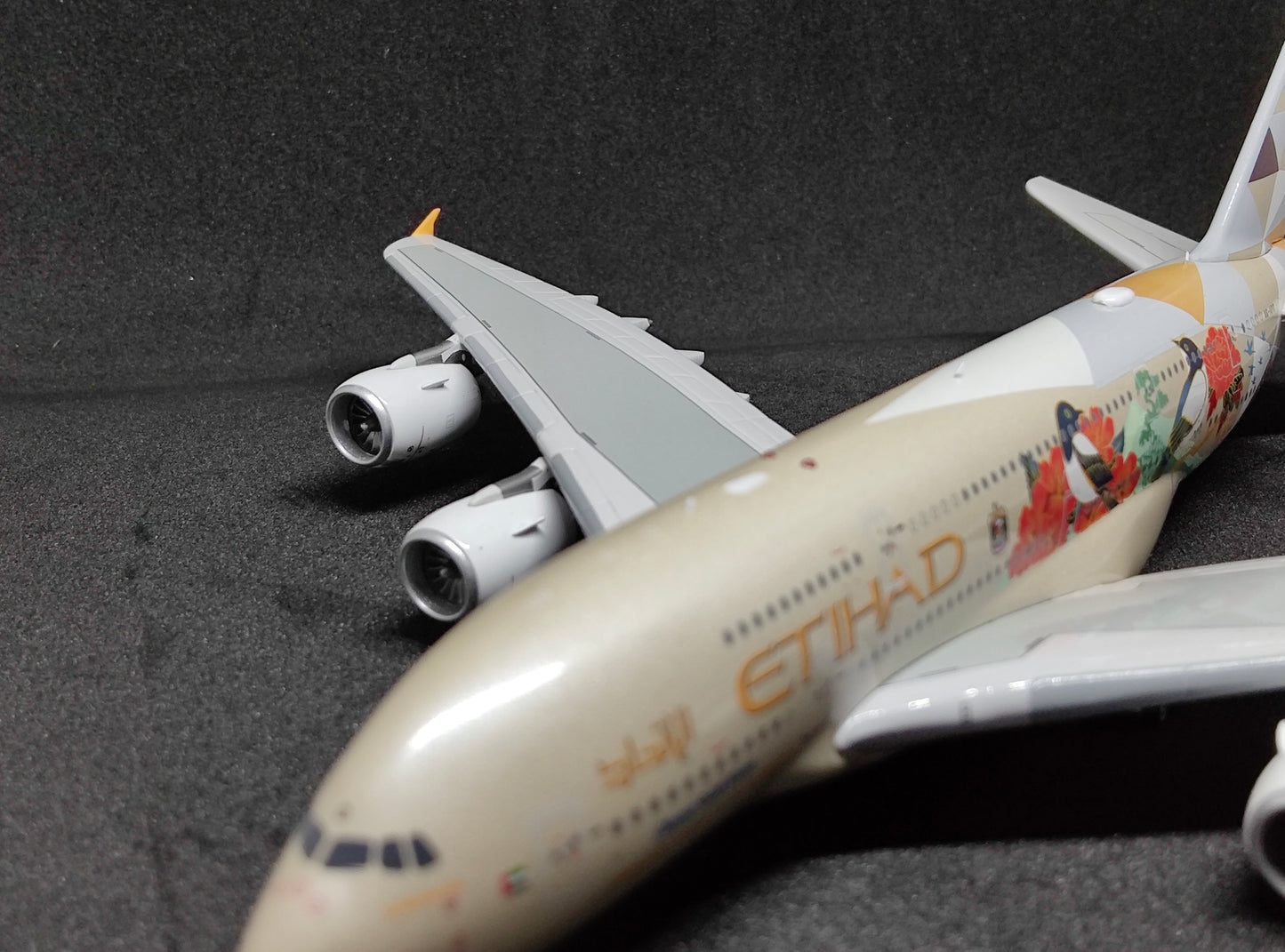 Etihad Airways Airbus A380-800 A6-APD (Choose South Korea Livery) detachable landing gear 1/400 Aircraft Scale Model Aviation400
