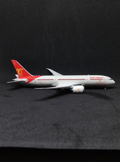 Air India Boeing 787-8 (Shri Guru Nanak Dev Ji 550 Years Celebration Livery) VT-ANQ 1/400 Aircraft Scale Model Phoenix