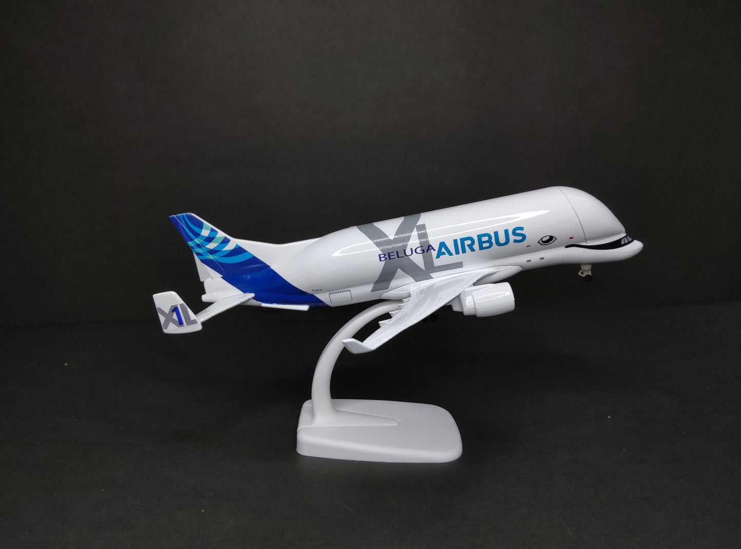 Airbus Transport International Beluga XL Airbus A330-700L F-GXLN 20cms Airplane Model