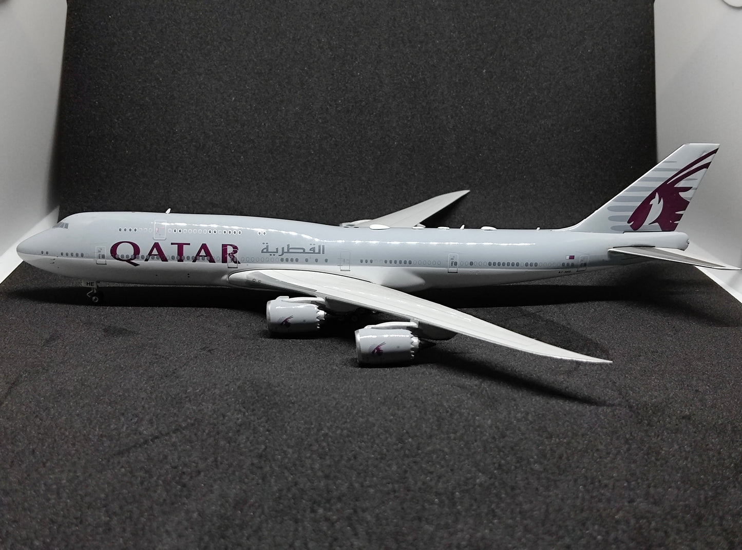 Qatar Amiri Flight Boeing 747-8i A7-HBJ 1/400 Diecast Scale Model Phoenix