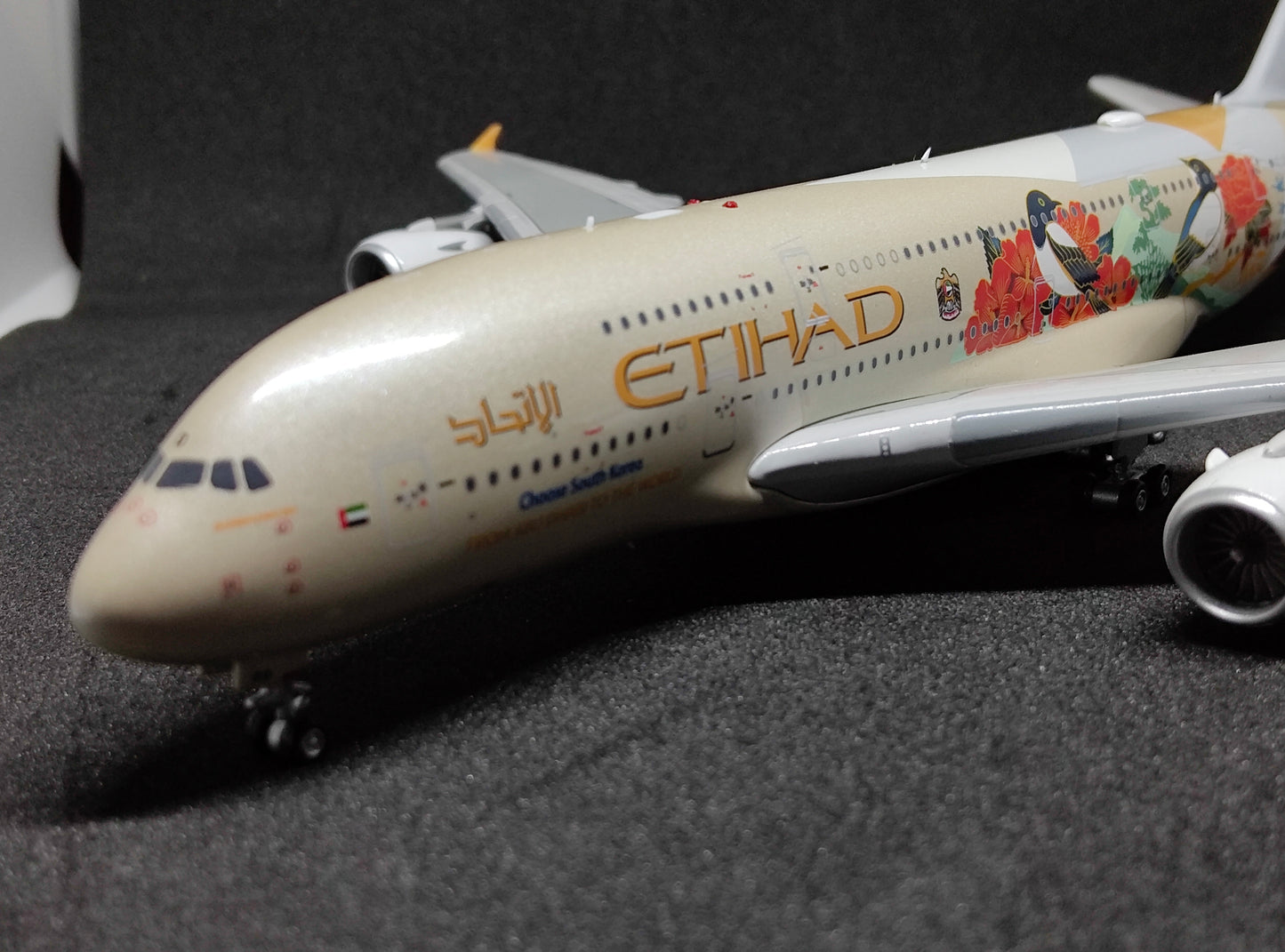 Etihad Airways Airbus A380-800 A6-APD (Choose South Korea Livery) detachable landing gear 1/400 Aircraft Scale Model Aviation400