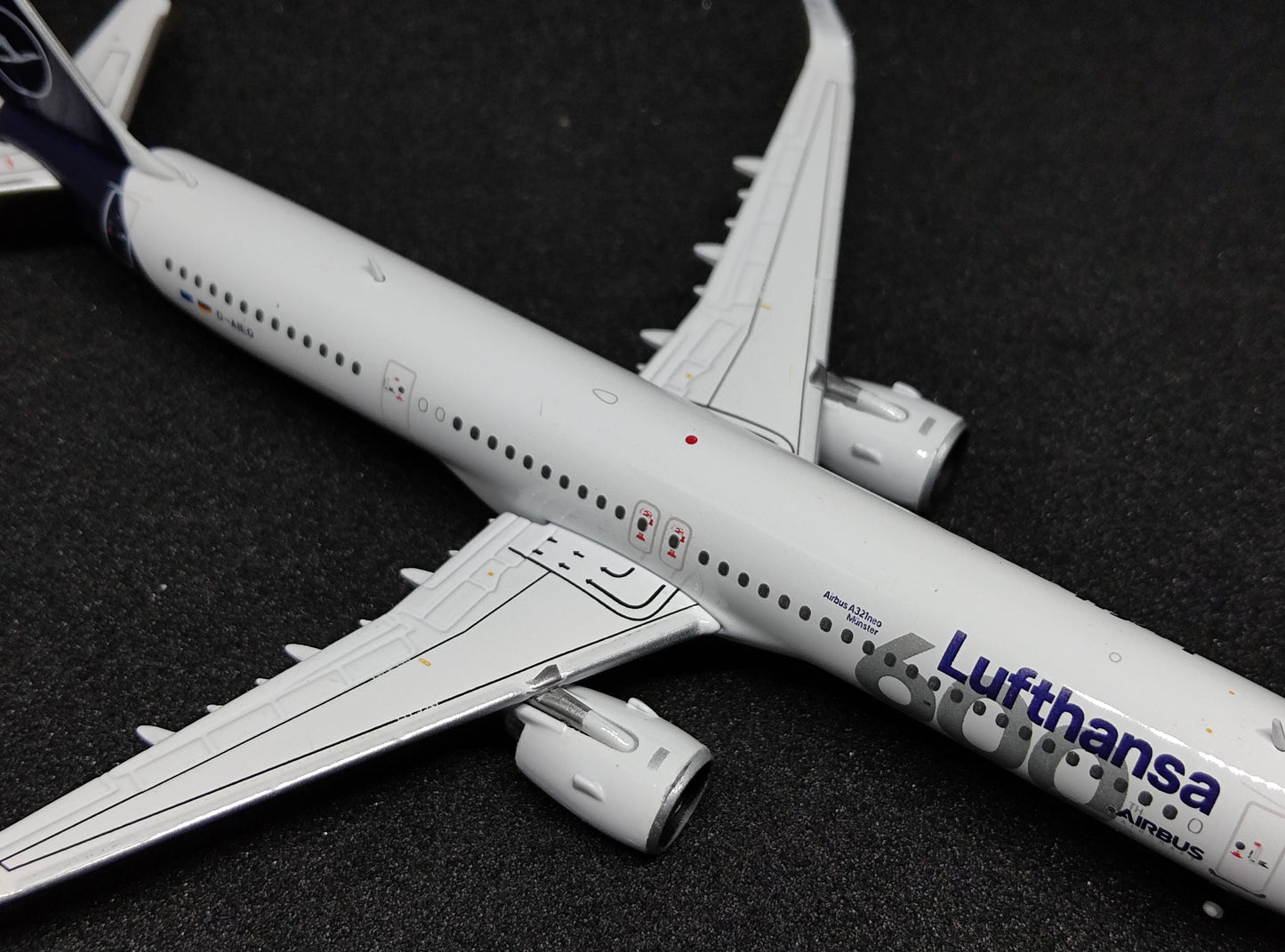 Lufthansa Airbus A321neo (600th Airbus Aircraft Sticker Livery) D-AIEQ 1/400 Diecast Scale Model GeminiJets