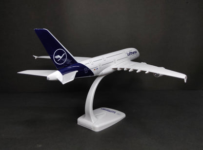 Lufthansa Airbus A380-800 1/200 Scale Snap Fit Model Herpa