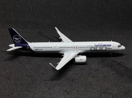 Lufthansa Airbus A321neo (600th Airbus Aircraft Sticker Livery) D-AIEQ 1/400 Diecast Scale Model GeminiJets