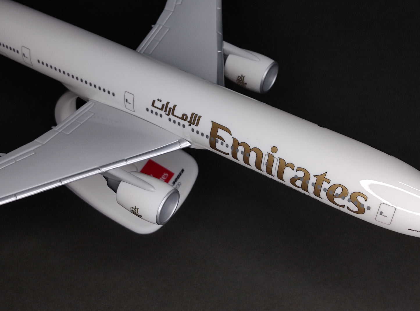 Emirates Boeing B777-300ER A6-EGH 1/200 Scale Snap Fit Model