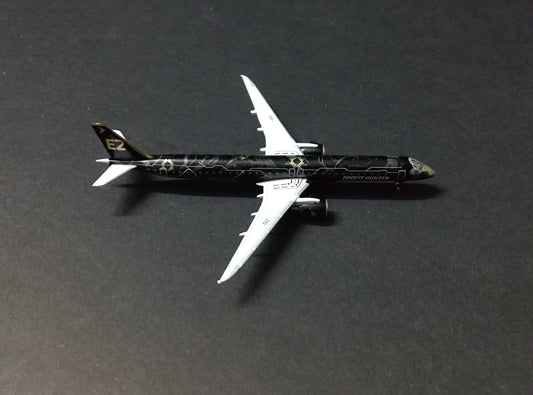 Profit Hunter Embraer E-195 E2 PR-ZIQ 1/500 Diecast Model Herpa