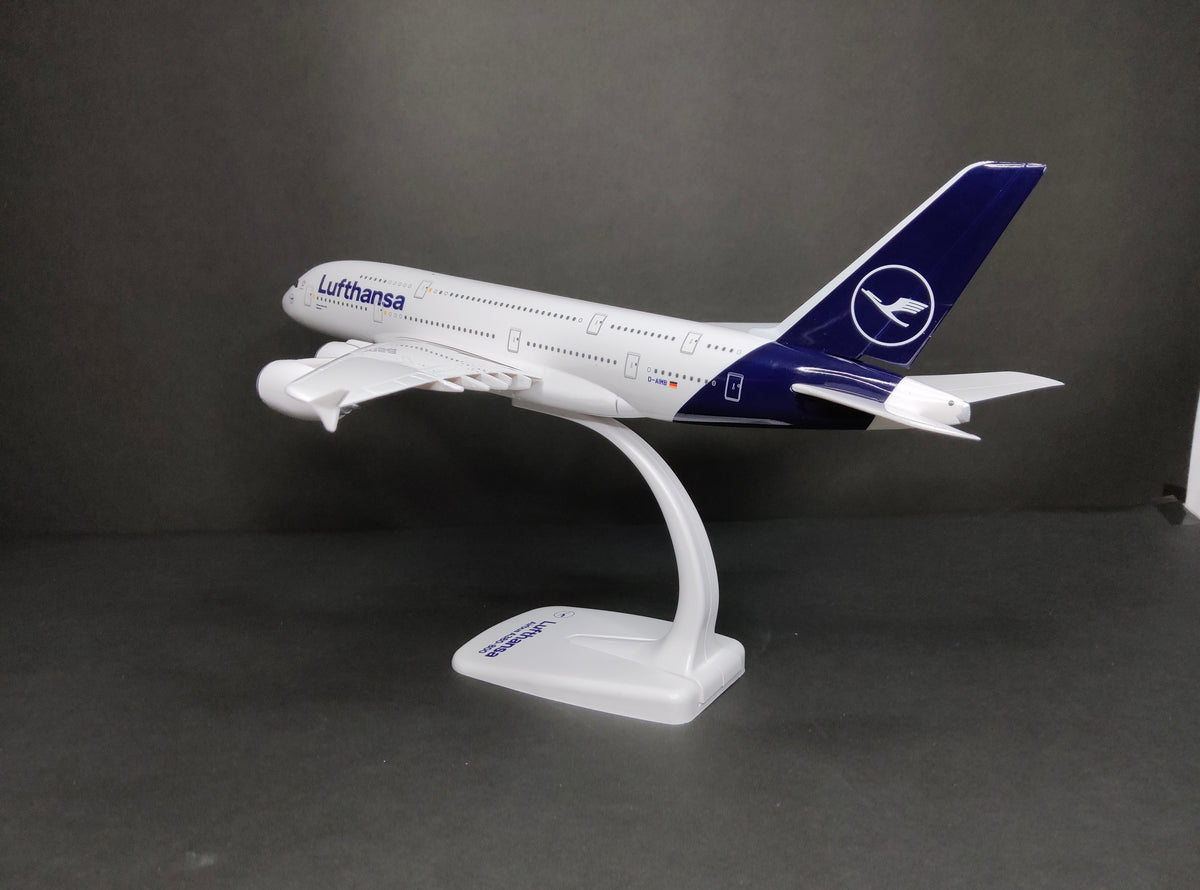Lufthansa Airbus A380-800 1/200 Scale Snap Fit Model Herpa