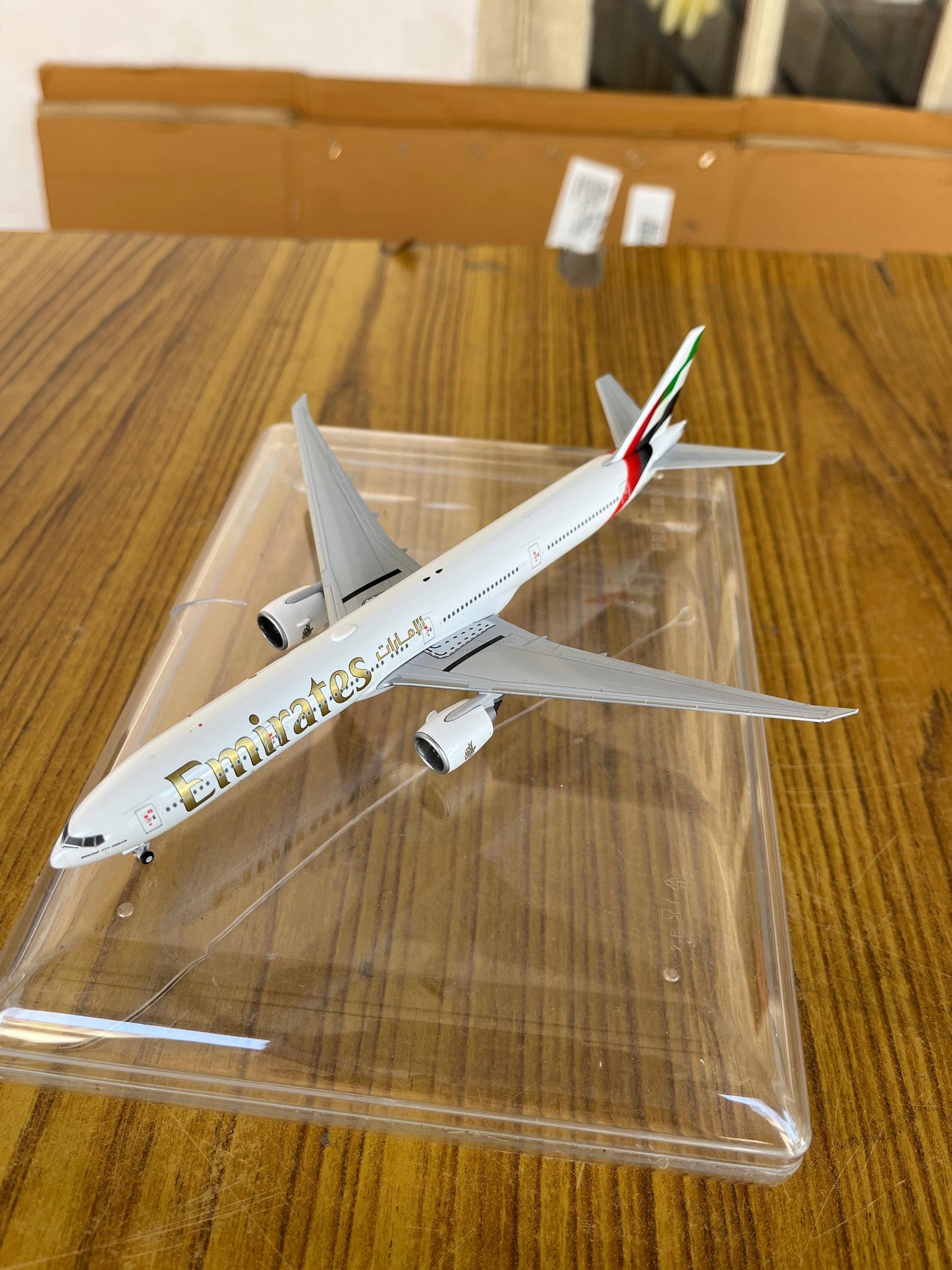 Emirates Boeing 777-300ER A6-ENV 1/400 Diecast Scale Model GeminiJets