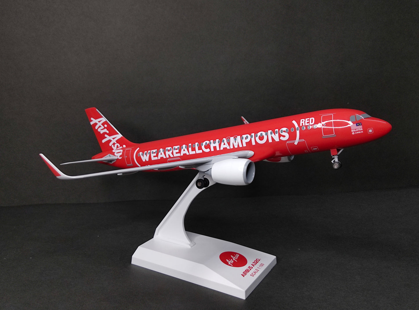 Air Asia Airbus A320 (We are all Champions Livery) 1/150 Scale Model Snap Fit