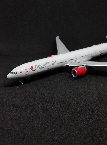 Royal Flight Boeing B777-300ER VP-BGK flaps down version 1/400 Diecast Scale Model JCWings