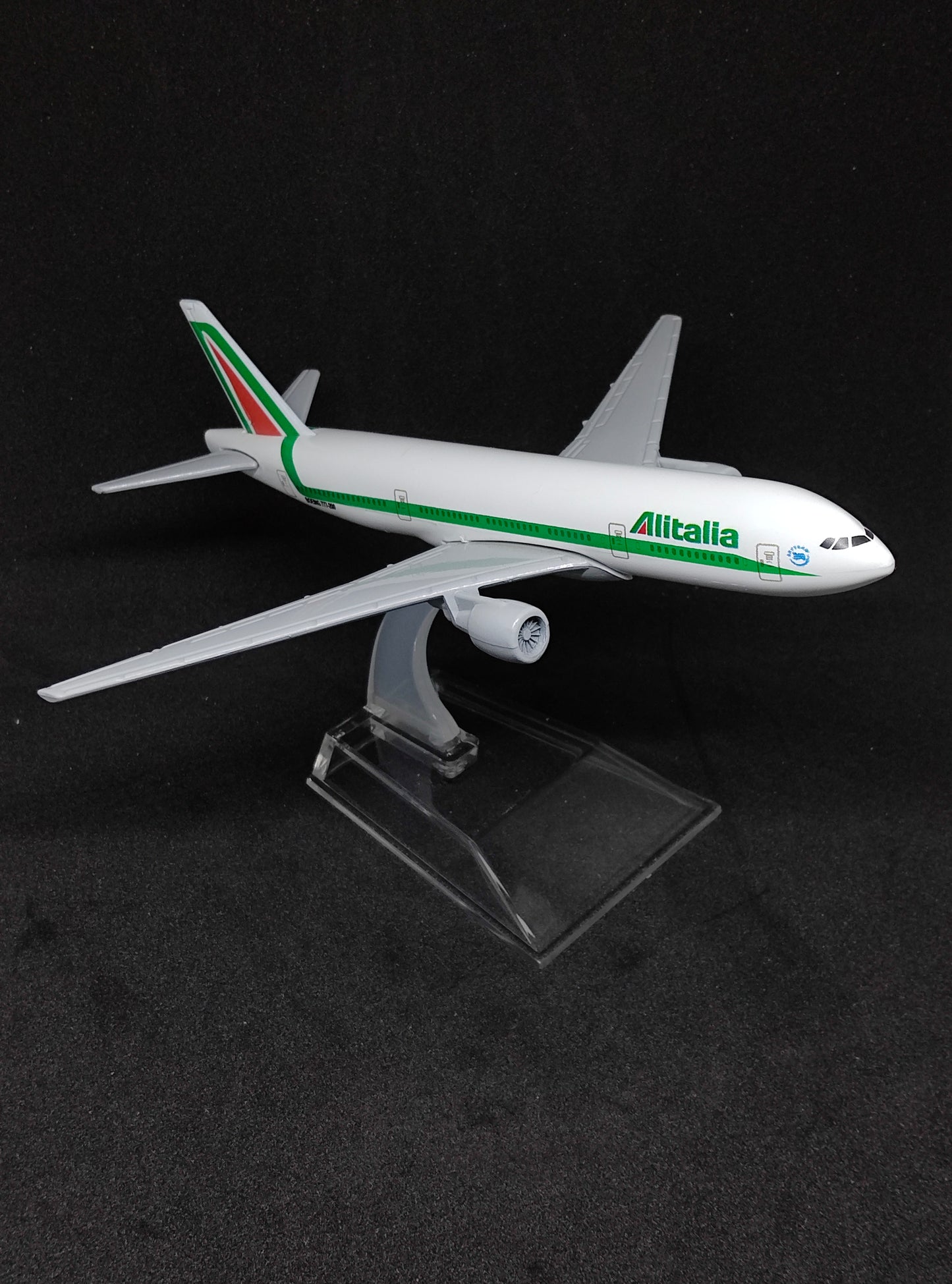 Alitalia Boeing 777-300 16cms Airplane Model