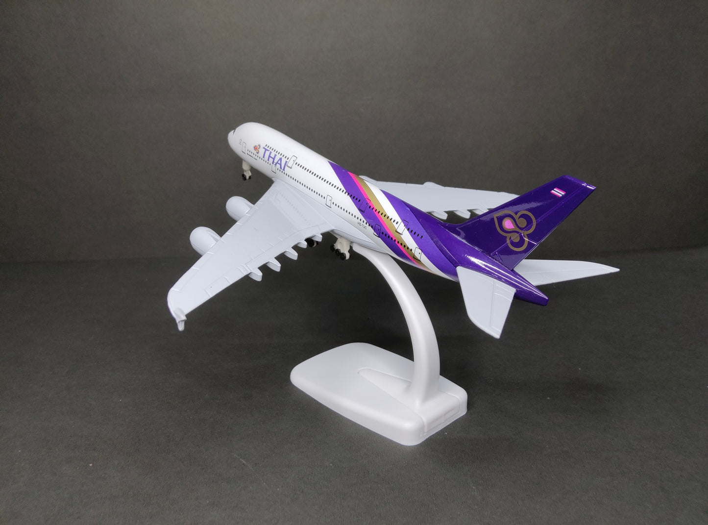 Thai Airways Airbus A380-800 HS-TUC 20cms Airplane Model