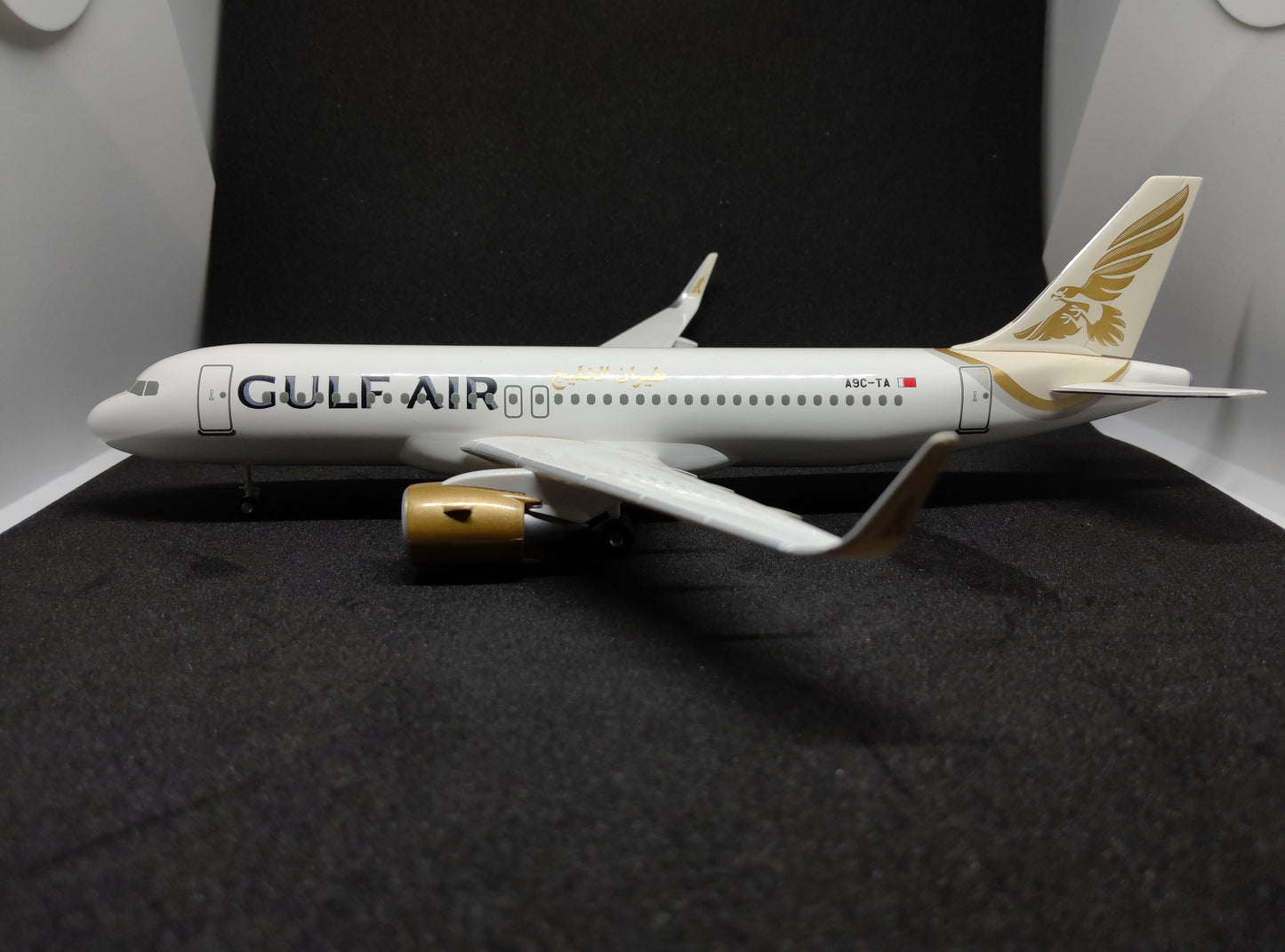 Gulf Air Airbus A320neo A9C-TA 1/200 Scale Model Hogan Wings