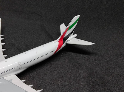 Emirates Airbus A340-300 A6-ERS 1/400 Diecast Model Aviation400